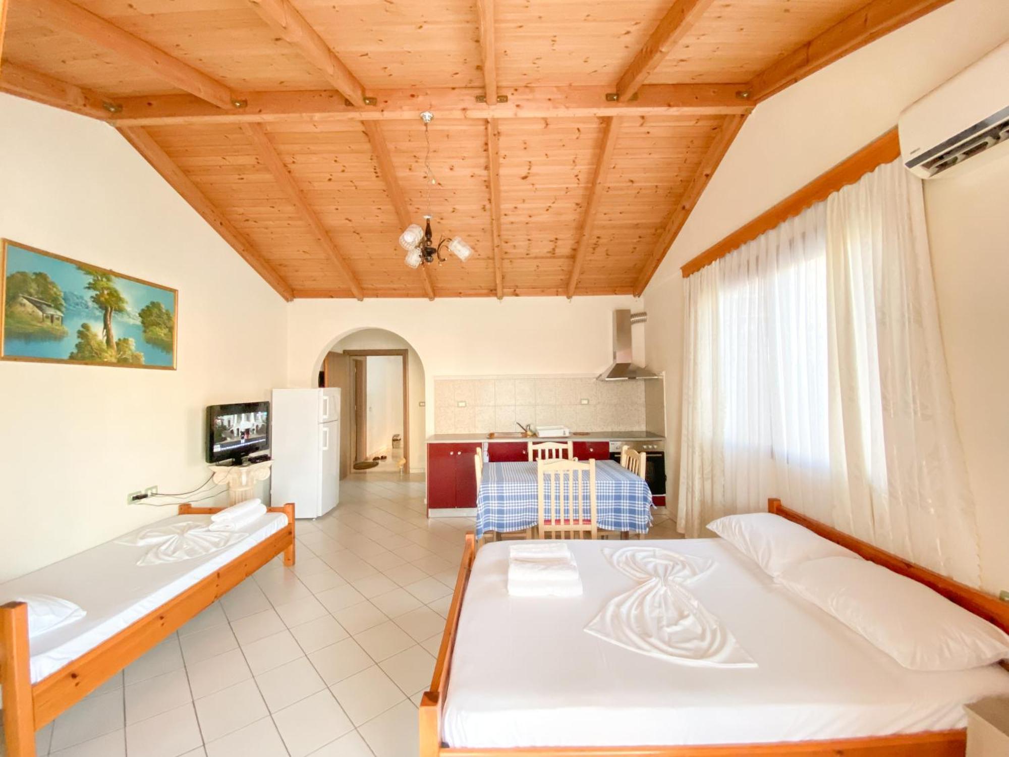 Summerland Saranda Exterior foto